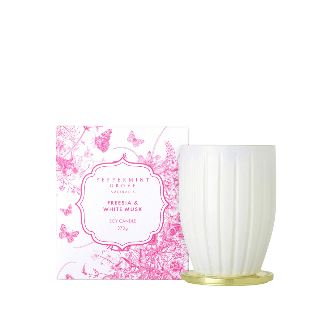 Candle - Peppermint Grove - Peppermint Grove Freesia & White Musk Soy Candle 370g - The Gift Company