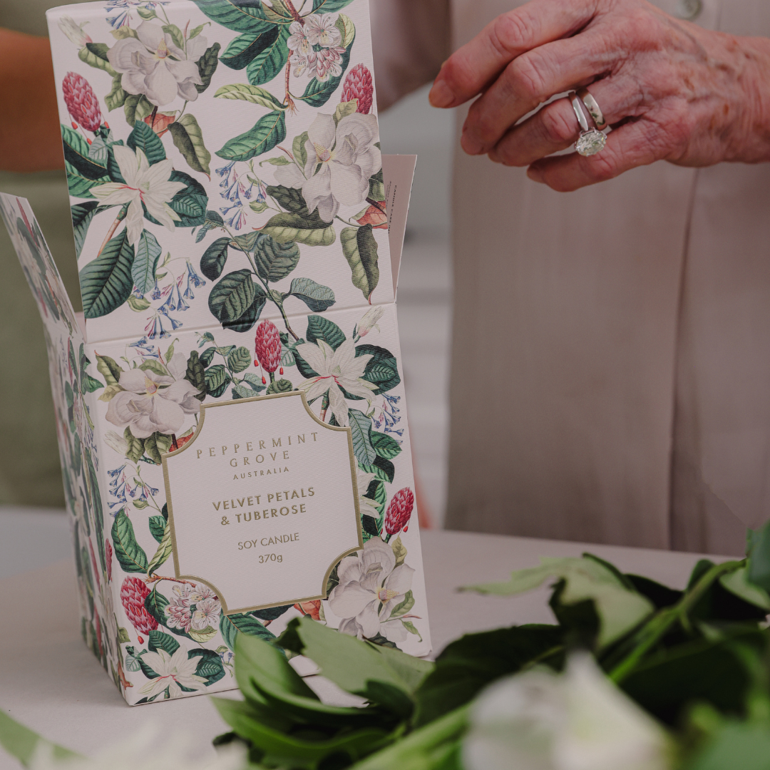 Candle - Peppermint Grove - Peppermint Grove Velvet Petals & Tuberose Soy Candle 370g - The Gift Company