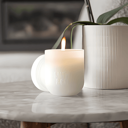 Candle - The Aromatherapy Co. - The Aromatherapy Co. Smith & Co. Soy Wax Candle Tonka & White Musk 250g - The Gift Company