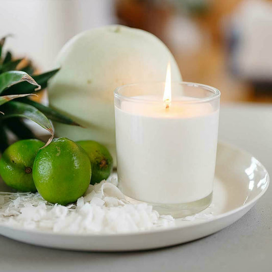 CandleXchange Coconut & Lime Soy Candle 400g lifestyle image 1