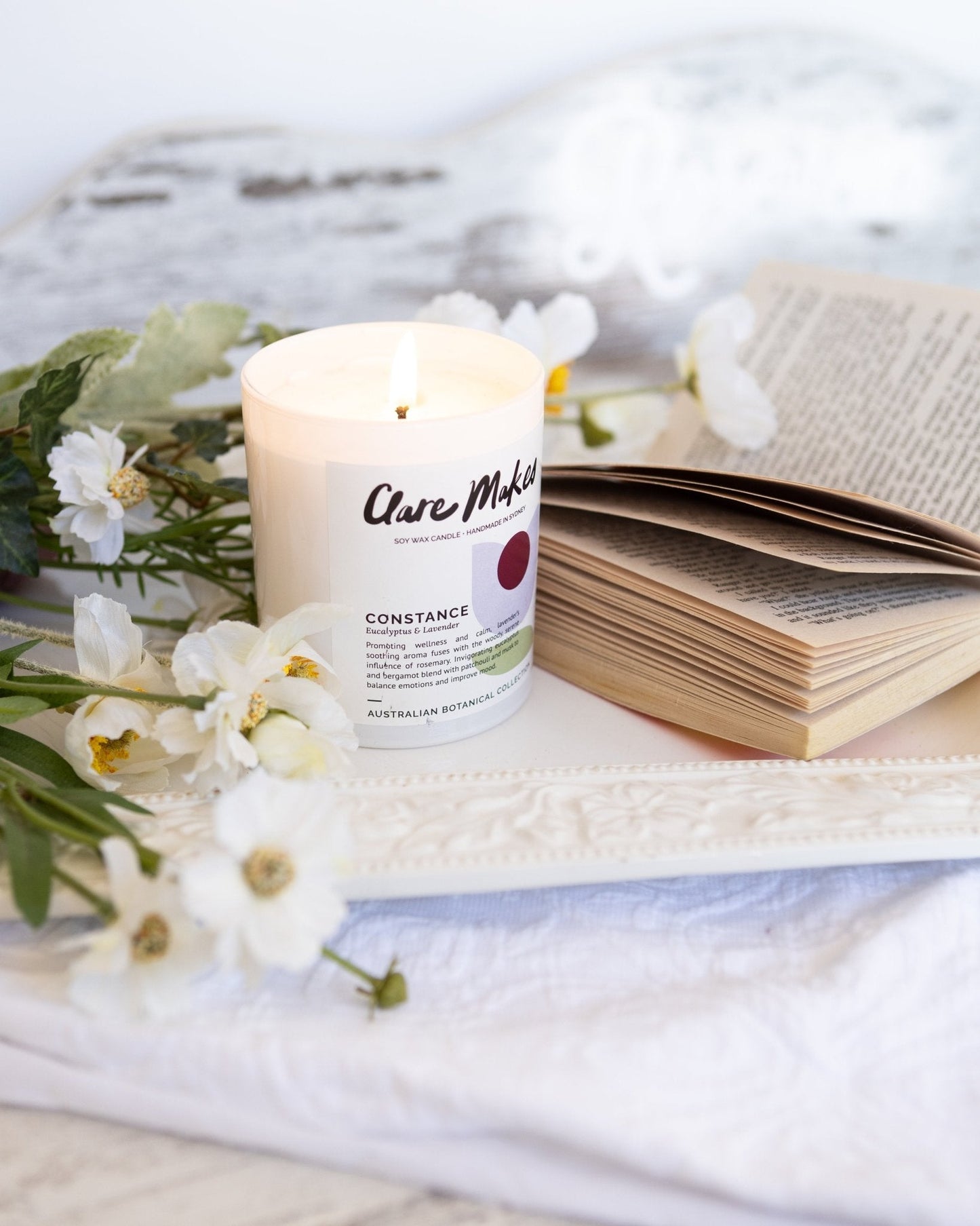 Clare Makes Constance Eucalyptus & Lavender Medium Candle 180g – Clare Makes product and lifestyle image 12