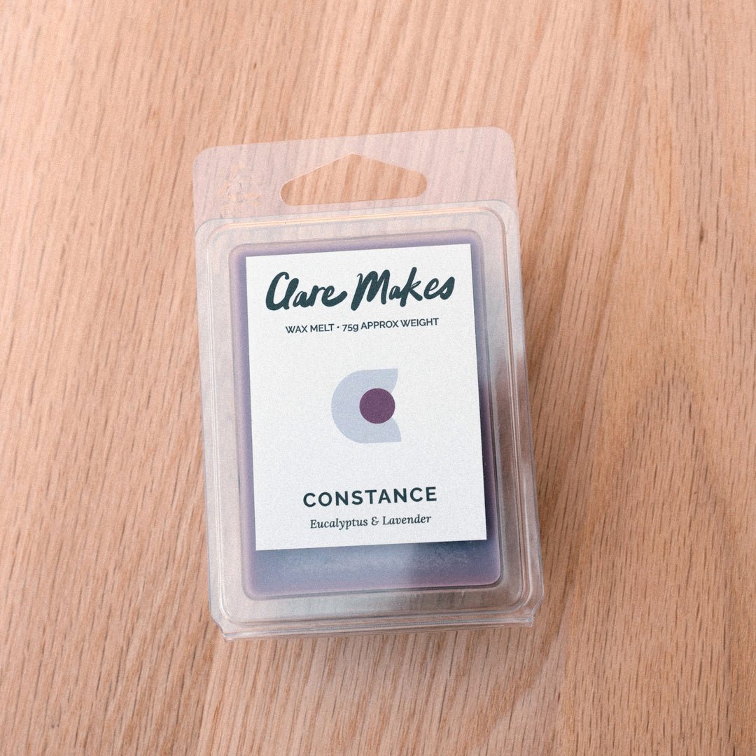 Clare Makes Constance Eucalyptus & Lavender Medium Candle 180g – Clare Makes product and lifestyle image 16