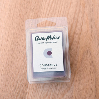 Clare Makes Constance Eucalyptus & Lavender Medium Candle 180g – Clare Makes product and lifestyle image 16