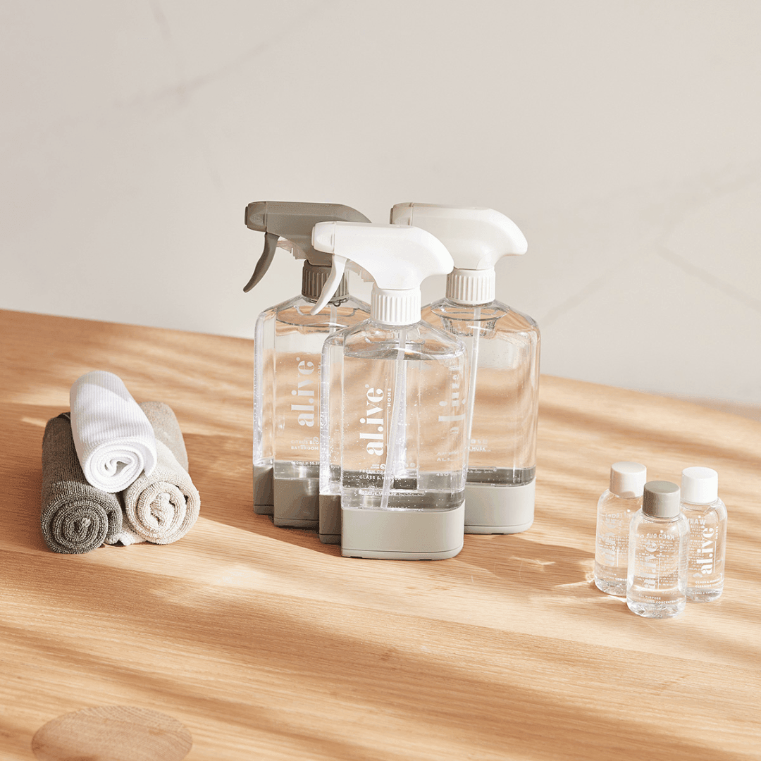Glass & Mirror Cleaner - Al.ive - al.ive Glass & Mirror Cleaning Kit - The Gift Company