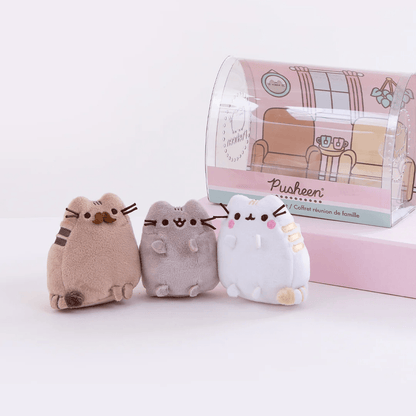 Plush Collector Set - Pusheen - Pusheen Family Gathering Plush Collector Set - The Gift Company