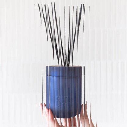 Reed Diffuser - The Aromatherapy Co. - The Aromatherapy Co. Smith & Co. Smoked Suede & Bergamot Diffuser 200mL - The Gift Company