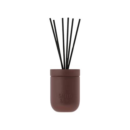 Room Spray - The Aromatherapy Co. - The Aromatherapy Co. Smith & Co. Diffuser Black Oud & Saffron 200mL - The Gift Company