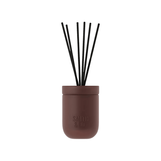 Room Spray - The Aromatherapy Co. - The Aromatherapy Co. Smith & Co. Diffuser Black Oud & Saffron 200mL - The Gift Company