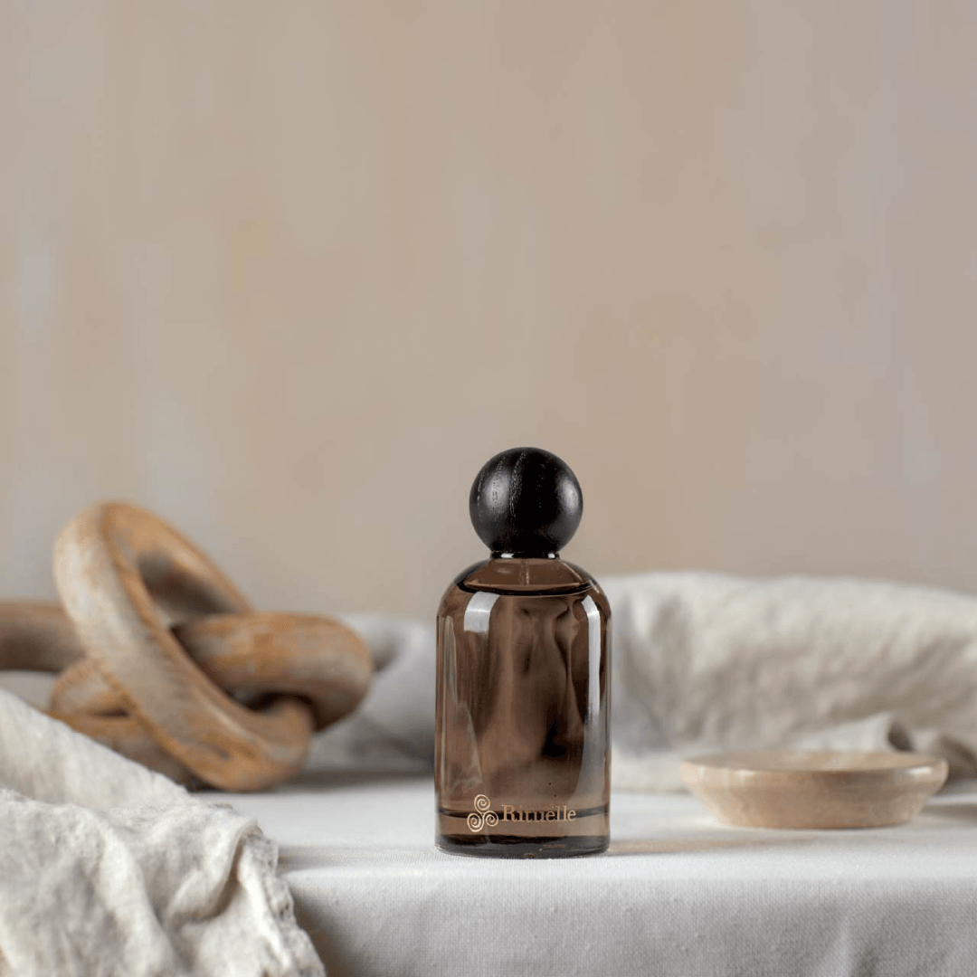 Room Spray - Urban Rituelle - Urban Rituelle Room & Linen Mist Crisp Sea Mist, Juniper, Amberwood 100mL - The Gift Company