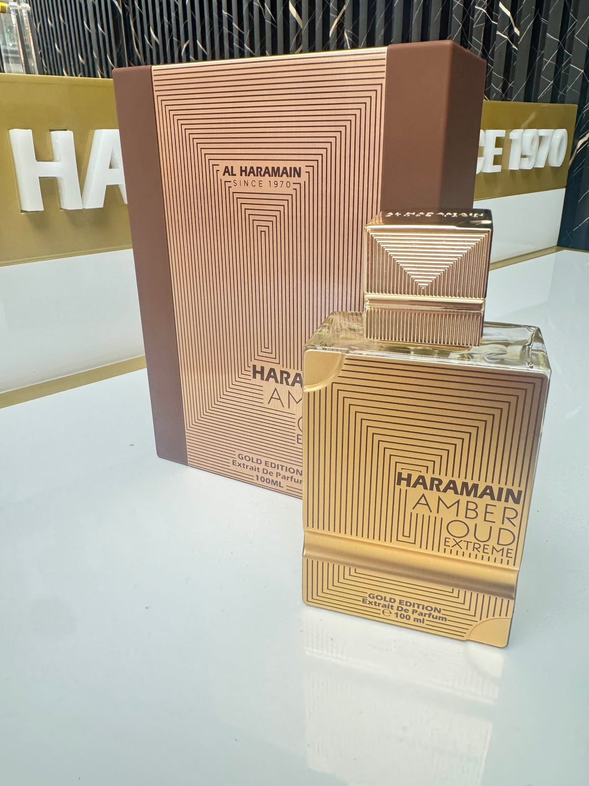 Al Haramain Amber Oud Gold Edition Extreme lifestyle image