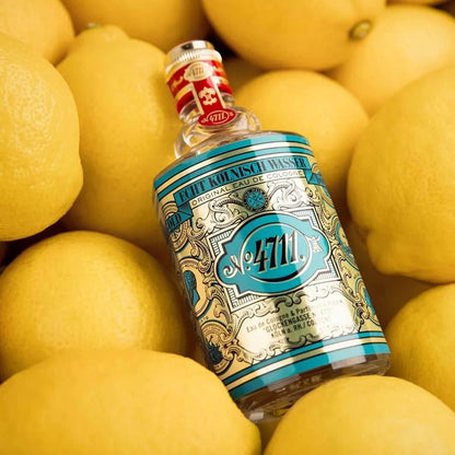 4711 Original Eau de Cologne lifestyle image with citrus