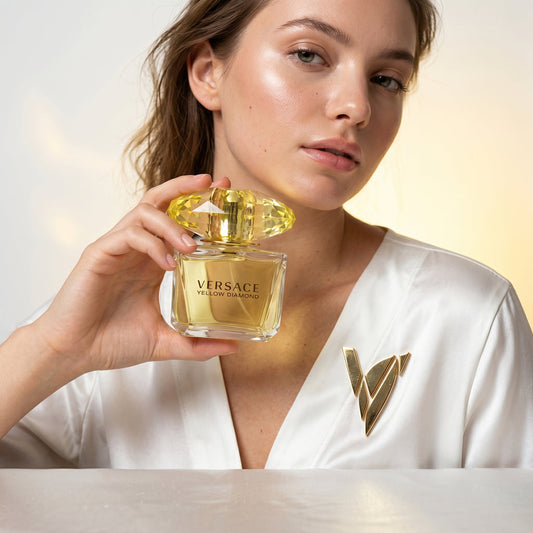 Versace Yellow Diamond lifestyle image