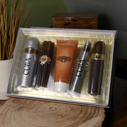 Fragluxe Cuba Gold Gift Set lifestyle image
