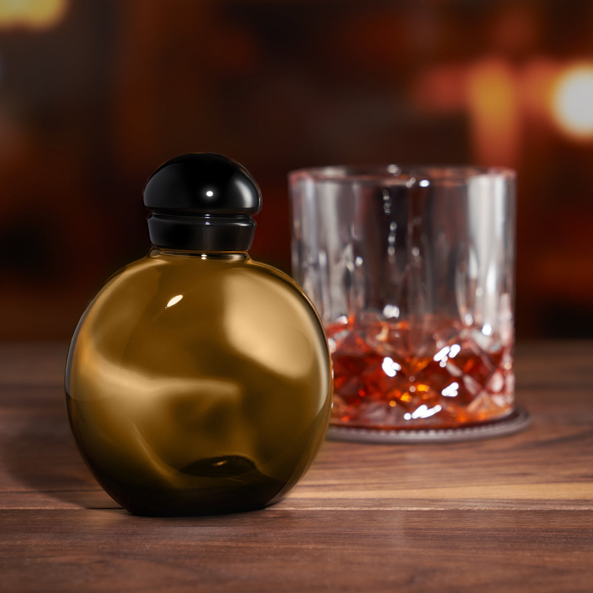 Halston Z-14 fragrance lifestyle image